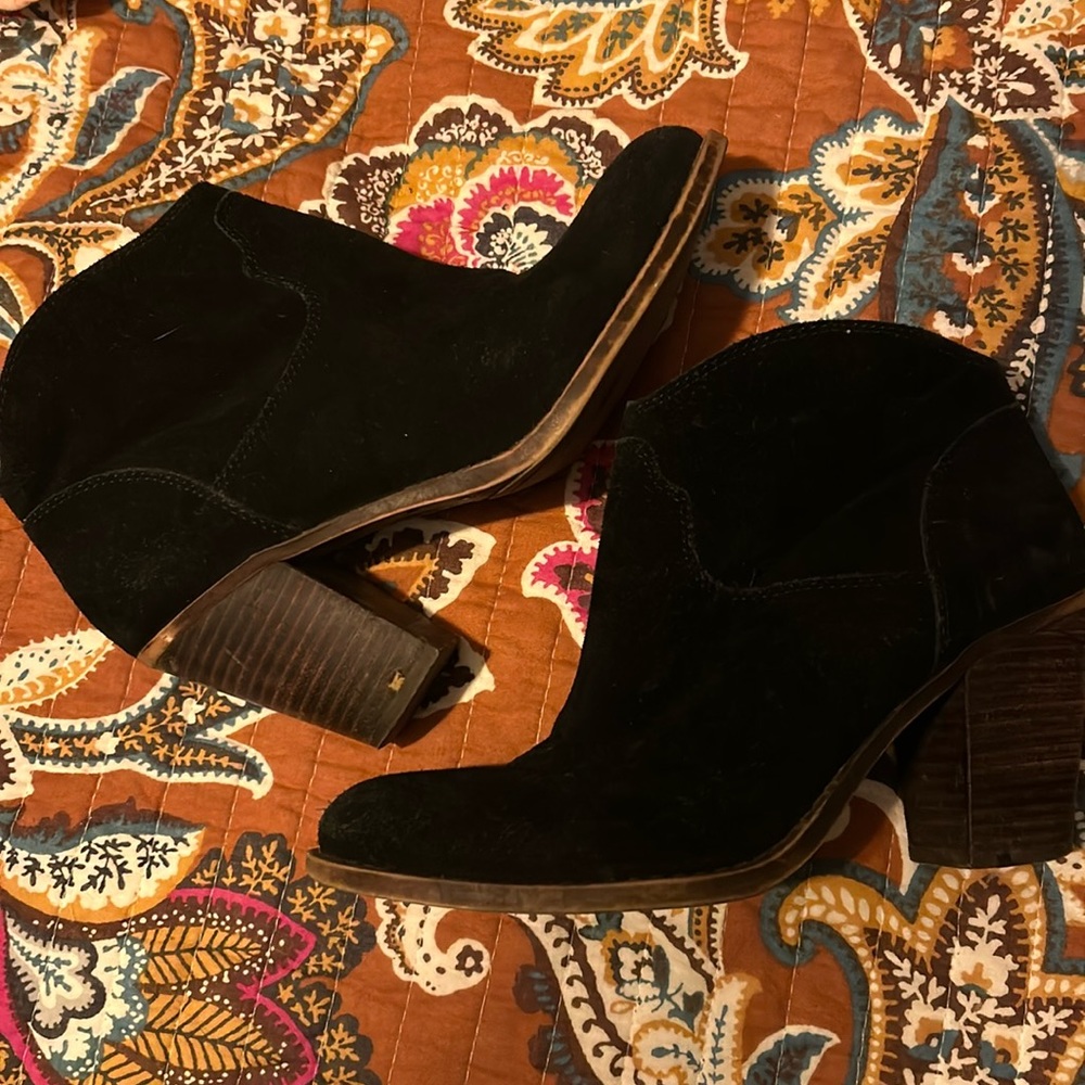 Lucky Brand ankle boots size 8